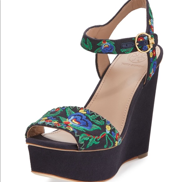 Tory Burch Embroidered Wedged Sandals💐 - Picture 2 of 3